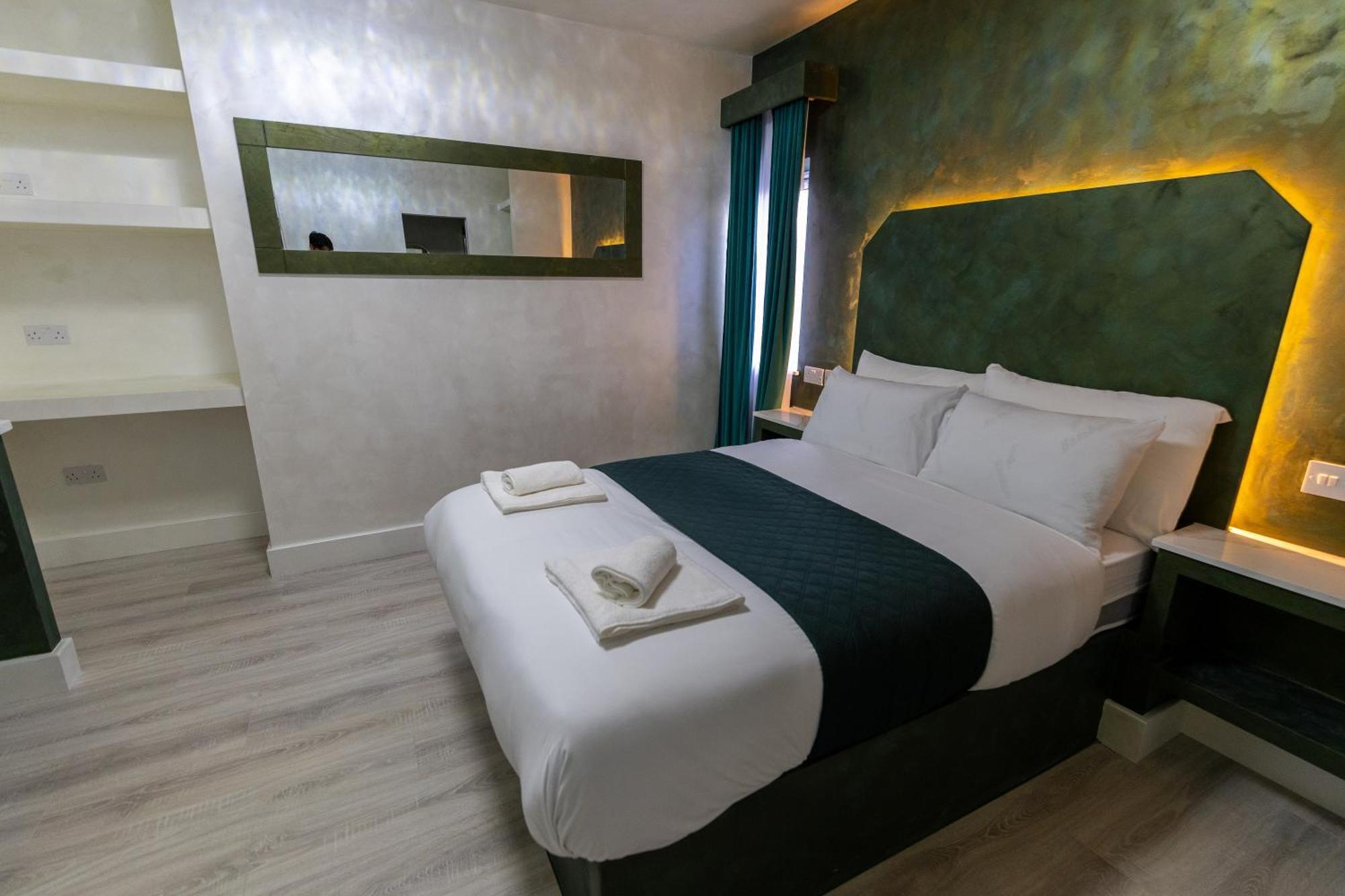 Hotel Paragraph Tottenham Londra Esterno foto