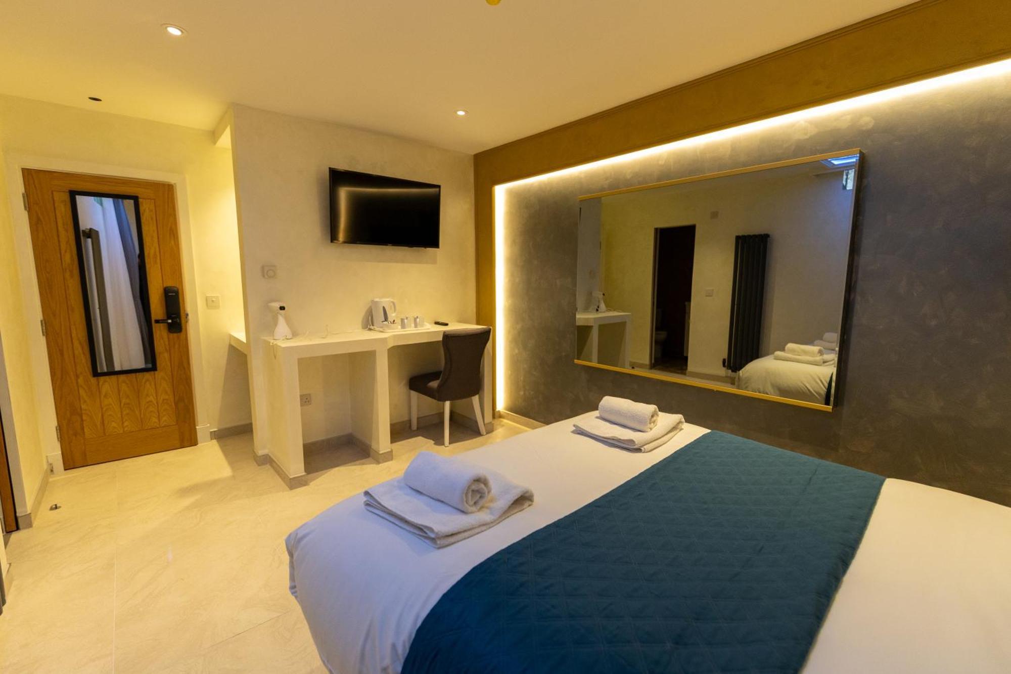 Hotel Paragraph Tottenham Londra Esterno foto