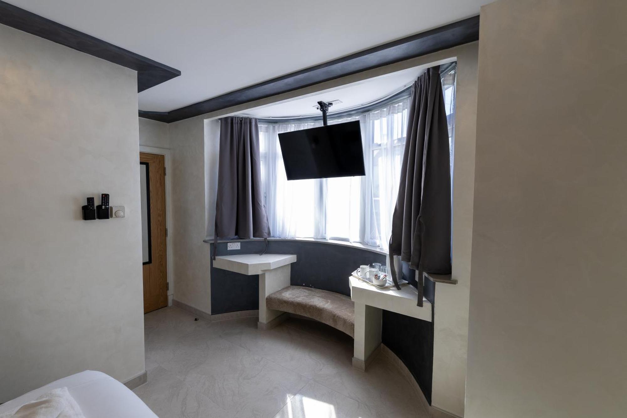 Hotel Paragraph Tottenham Londra Esterno foto